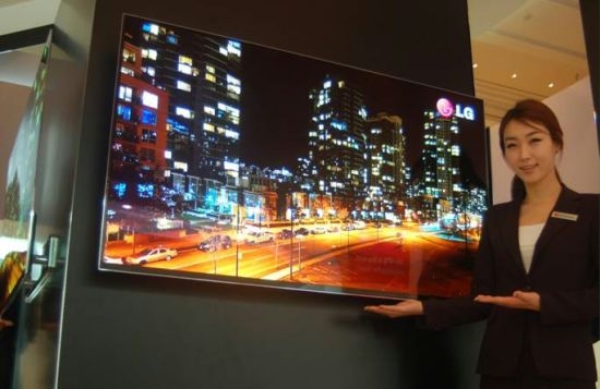 华为手机显示屏是OLED
:LG发布55寸OLED面板及84寸超高清显示屏